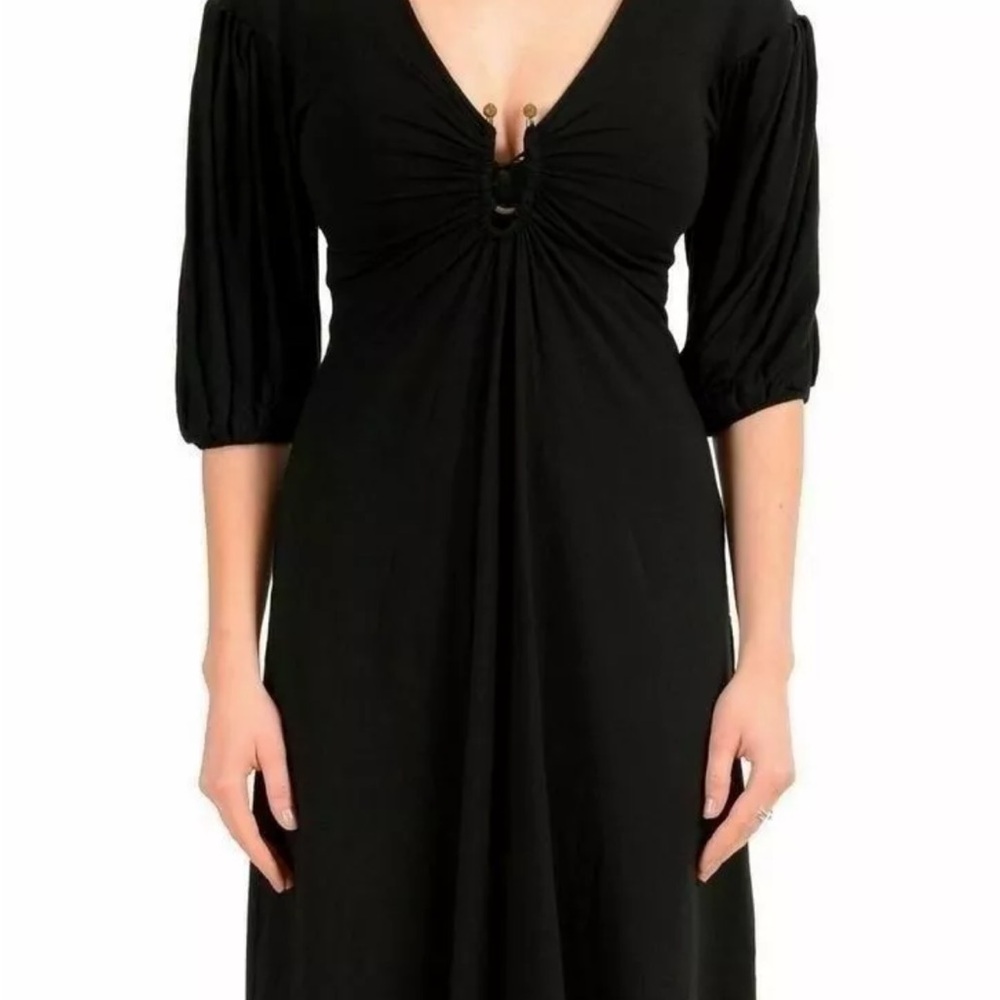 Elegant Black Dress with V-Neck